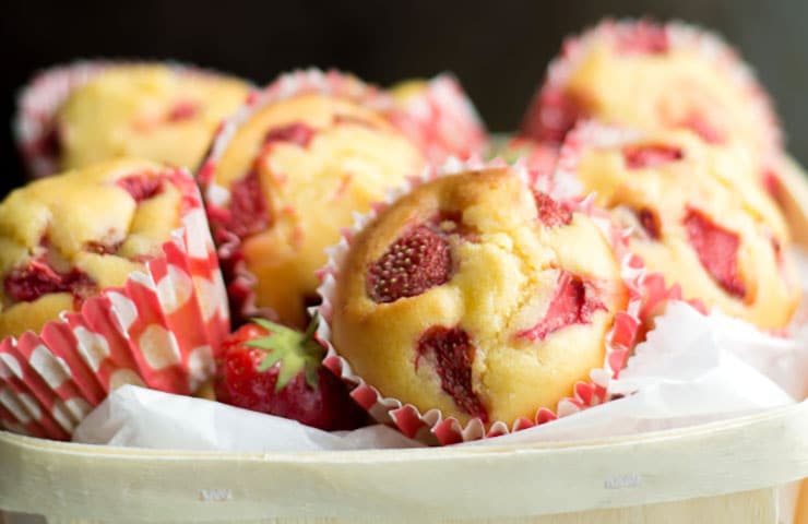 Moist Strawberry Honey Cornbread Muffins: Perfect for Brunch